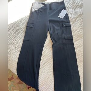 NWT Athleta Delancey Straight Cargo Pant sz M